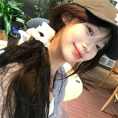 邪恶的蕾丝莉