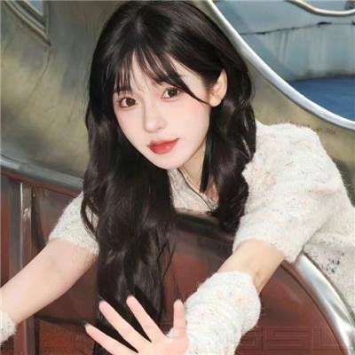 笼中女囚